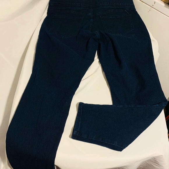 Super comfy Elastic waist Super skinny mid rise Sz 12 old navy stretch jeans - Picture 3 of 4